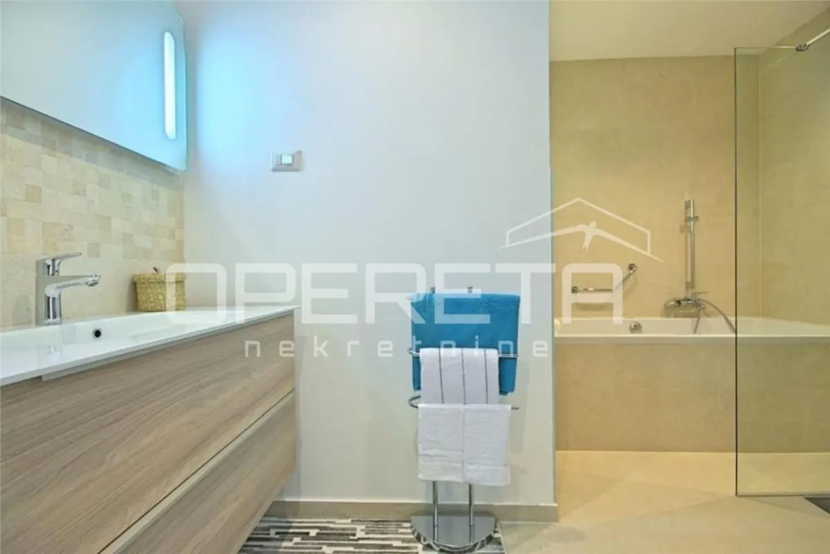 Luxury Modern Villa for Sale in Porec, Croatia - foto 18