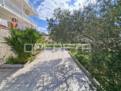 Multi-Unit Villa for Sale in Šibenik, Croatia – Zablace - foto 3