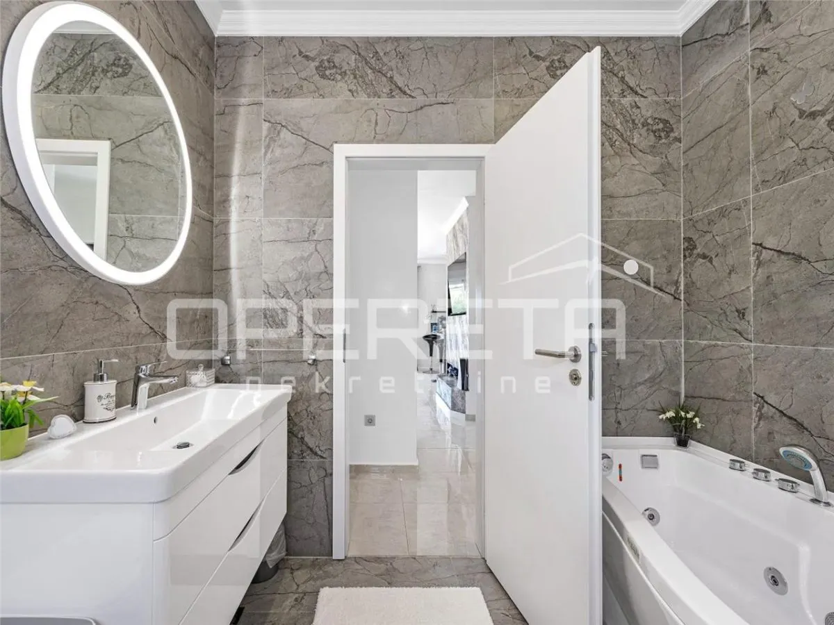 Luxury Villa for Sale in Šibenik, Croatia - foto 12