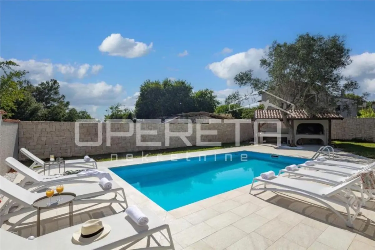 Elegant Villa for Sale in Brtonigla, Istria, Croatia - foto 8