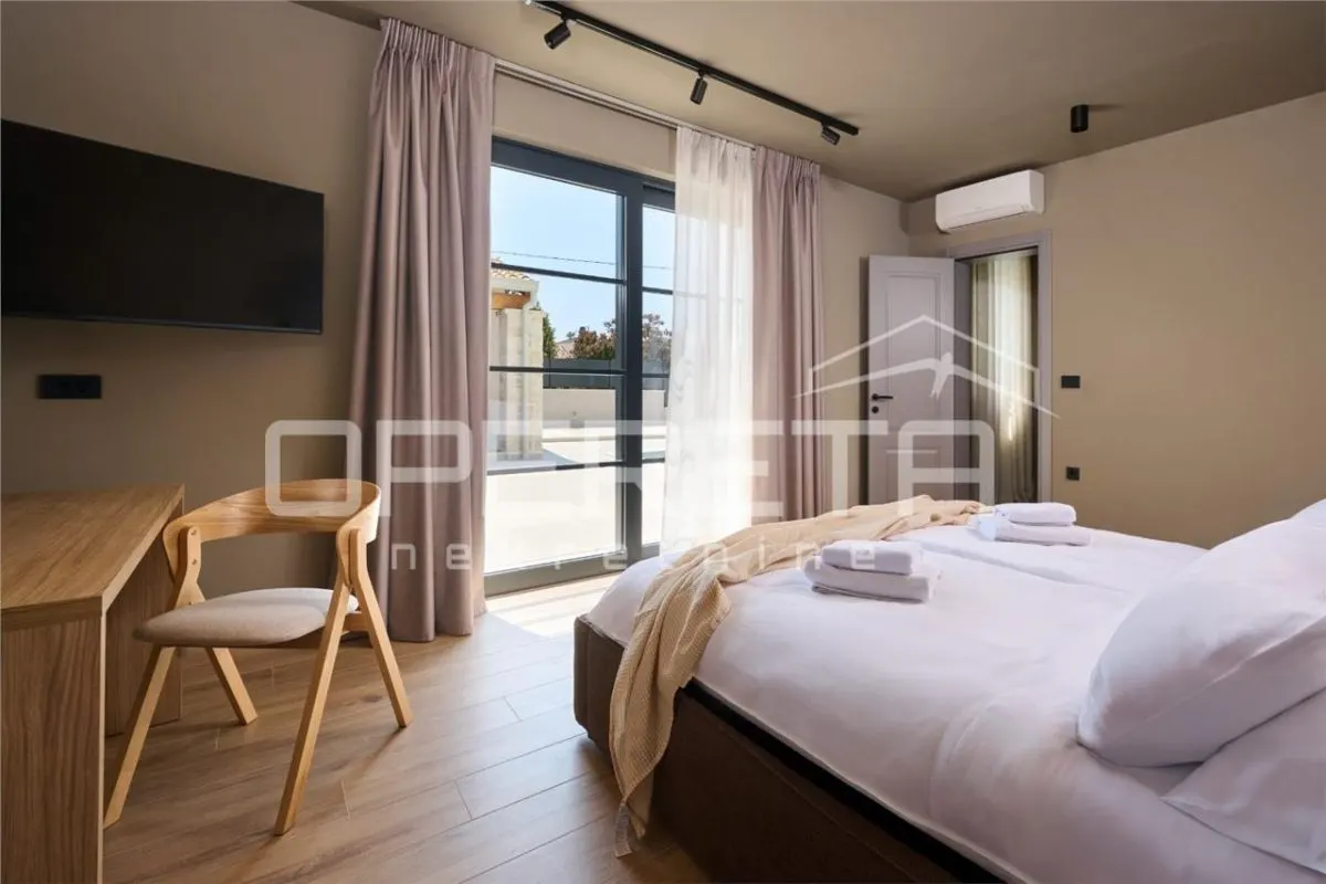 Exclusive Newly Built Stone Villa with Pool and Sea View, Poreč, Croatia - foto 11