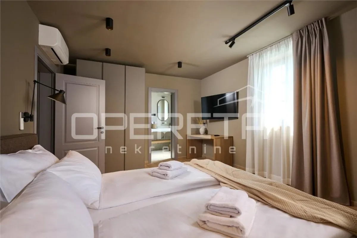 Exclusive Newly Built Stone Villa with Pool and Sea View, Poreč, Croatia - foto 13