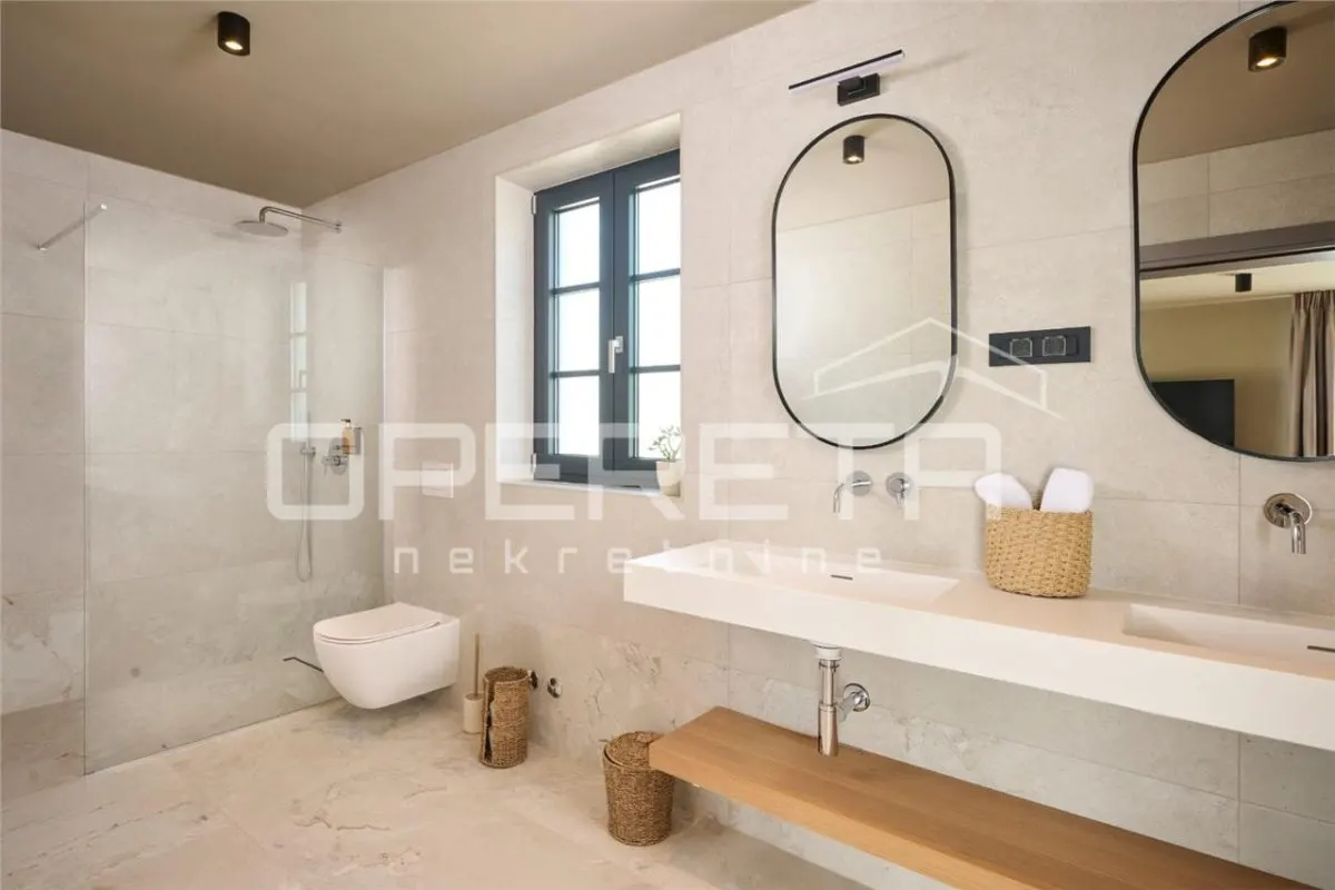 Exclusive Newly Built Stone Villa with Pool and Sea View, Poreč, Croatia - foto 20