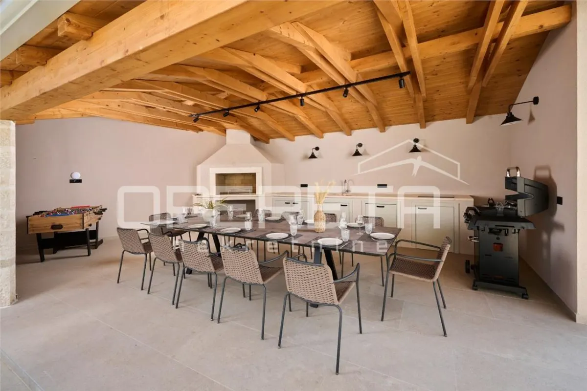 Exclusive Newly Built Stone Villa with Pool and Sea View, Poreč, Croatia - foto 24