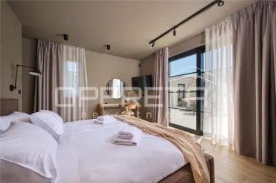 Exclusive Newly Built Stone Villa with Pool and Sea View, Poreč, Croatia - foto 9