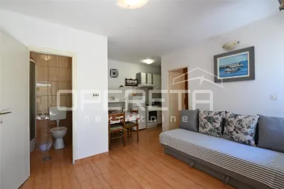 Three-Apartment House for Sale in Mali Lošinj, Croatia - foto 13