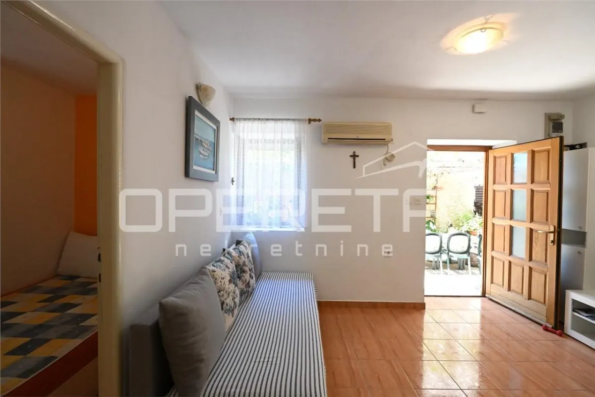 Three-Apartment House for Sale in Mali Lošinj, Croatia - foto 16