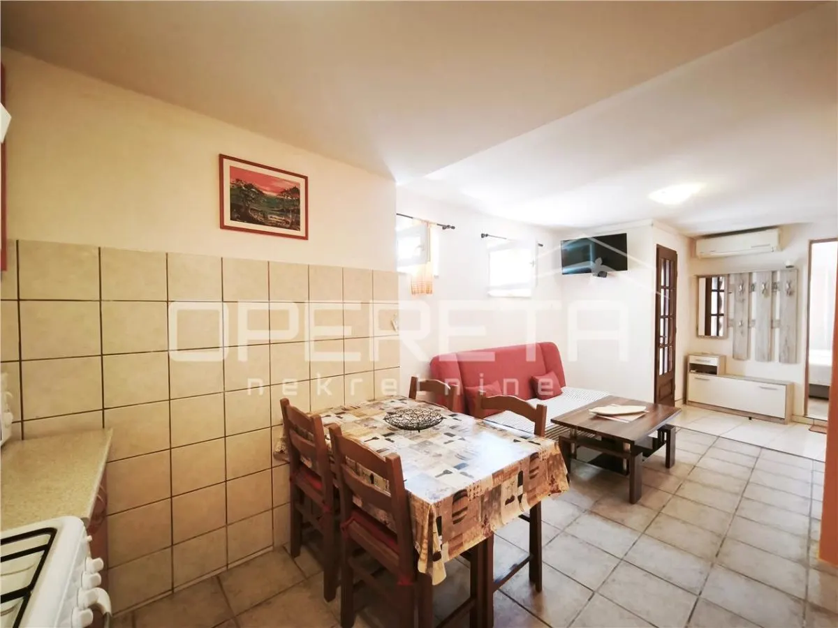 Three-Apartment House for Sale in Mali Lošinj, Croatia - foto 20