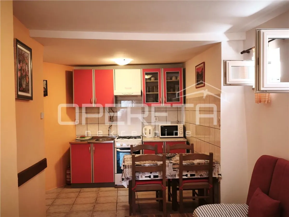 Three-Apartment House for Sale in Mali Lošinj, Croatia - foto 22