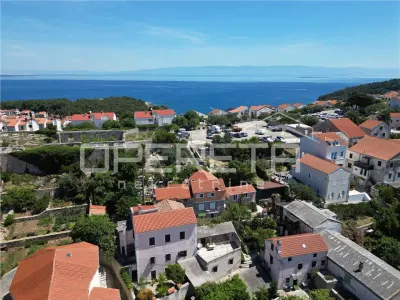 Three-Apartment House for Sale in Mali Lošinj, Croatia - foto 5