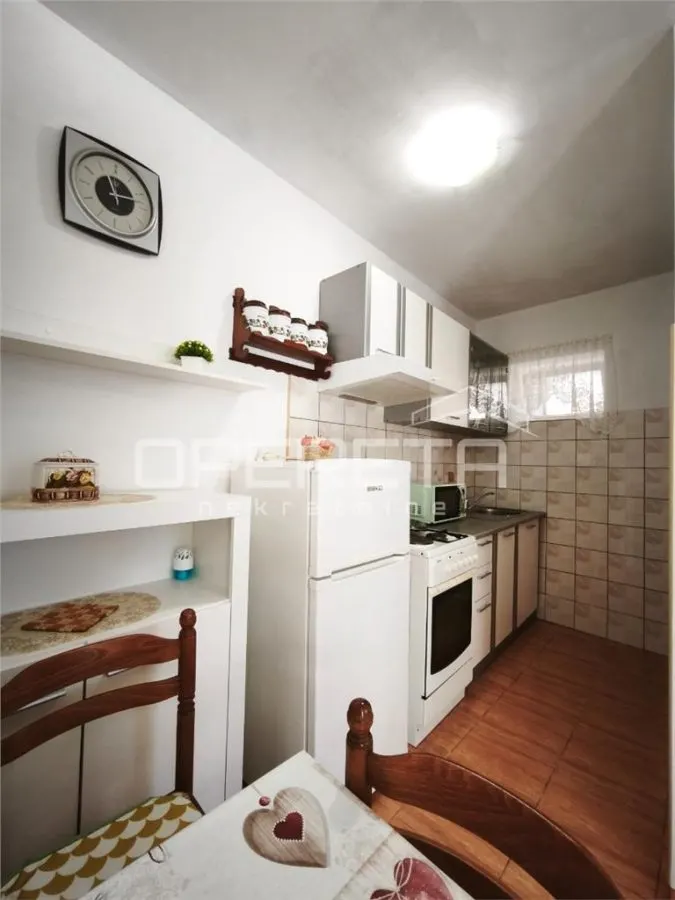 Three-Apartment House for Sale in Mali Lošinj, Croatia - foto 7