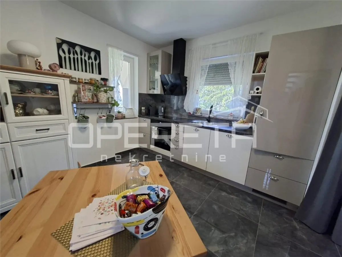Family Villa for Sale in Lopatinec, Croatia - foto 13