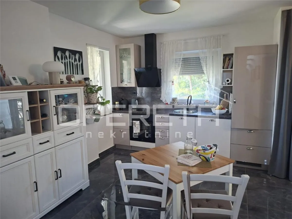 Family Villa for Sale in Lopatinec, Croatia - foto 4