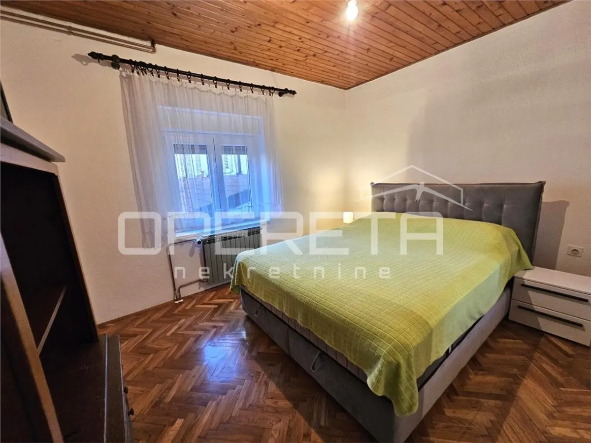 Family Villa with Three Apartments for Sale in Imotski, Croatia - foto 11