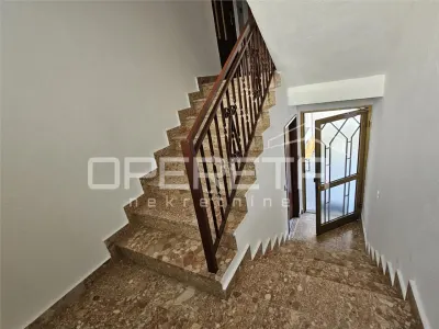 Family Villa with Three Apartments for Sale in Imotski, Croatia - foto 6