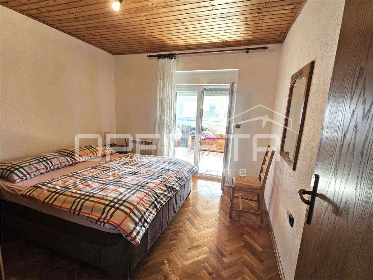 Family Villa with Three Apartments for Sale in Imotski, Croatia - foto 10