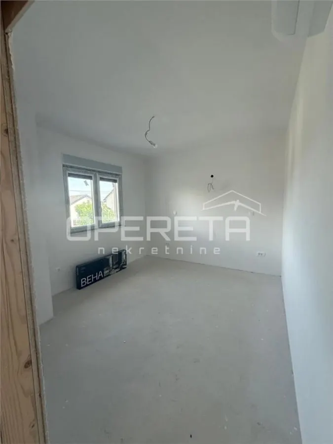 Villa Adosada de Bajo Consumo en Venta en Prelog, Croacia - foto 19
