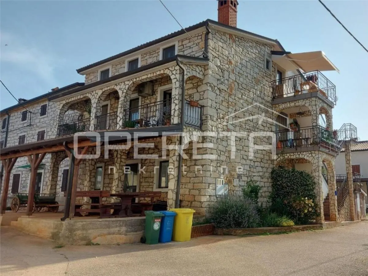 Villa for Sale in Brtonigla, Croatia - foto 2