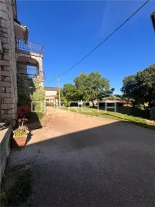 Villa for Sale in Brtonigla, Croatia - foto 14
