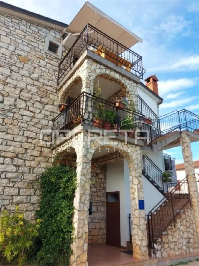 Villa for Sale in Brtonigla, Croatia - foto 23