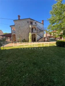 Villa for Sale in Brtonigla, Croatia - foto 24