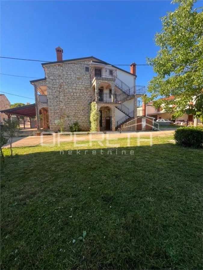 Villa for Sale in Brtonigla, Croatia - foto 24
