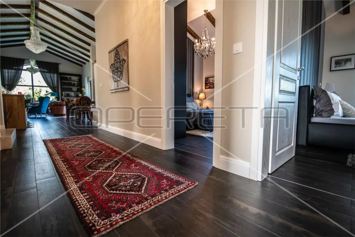 Villa de Lujo en Venta en Groznjan, Croacia - foto 19