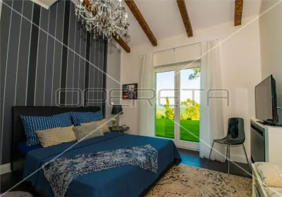 Villa de Lujo en Venta en Groznjan, Croacia - foto 22