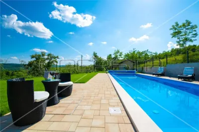 Villa de Lujo en Venta en Groznjan, Croacia - foto 5