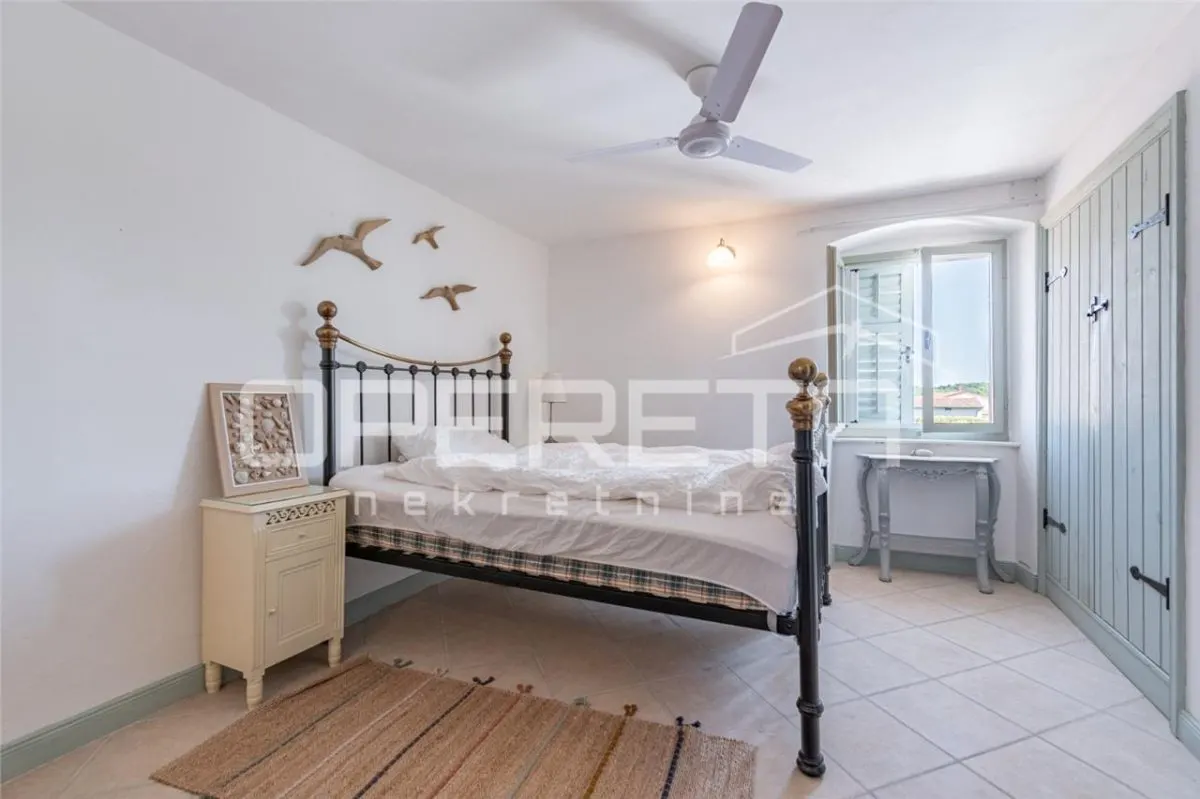 Stone Villa with Courtyard for Sale in Porec, Croatia - foto 14