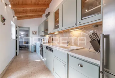 Stone Villa with Courtyard for Sale in Porec, Croatia - foto 7