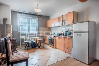克罗地亚萨格勒布Donja Dubrava区房屋出售 - Zagreb