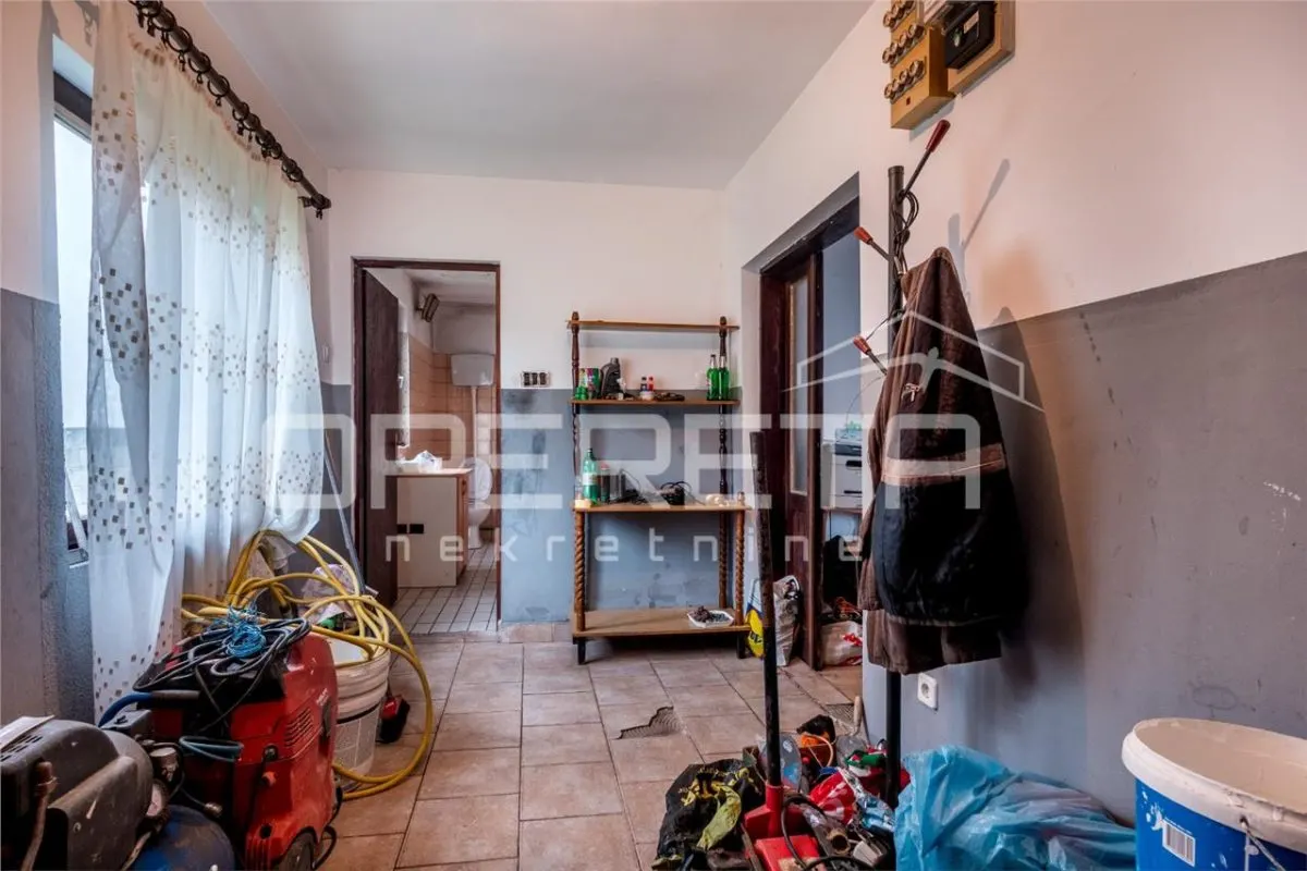 House for Sale in Zagreb, Donja Dubrava, Croatia - foto 8