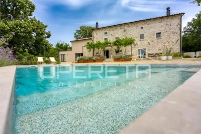Villa de Piedra Auténtica en Venta en Labin, Croacia - Labin