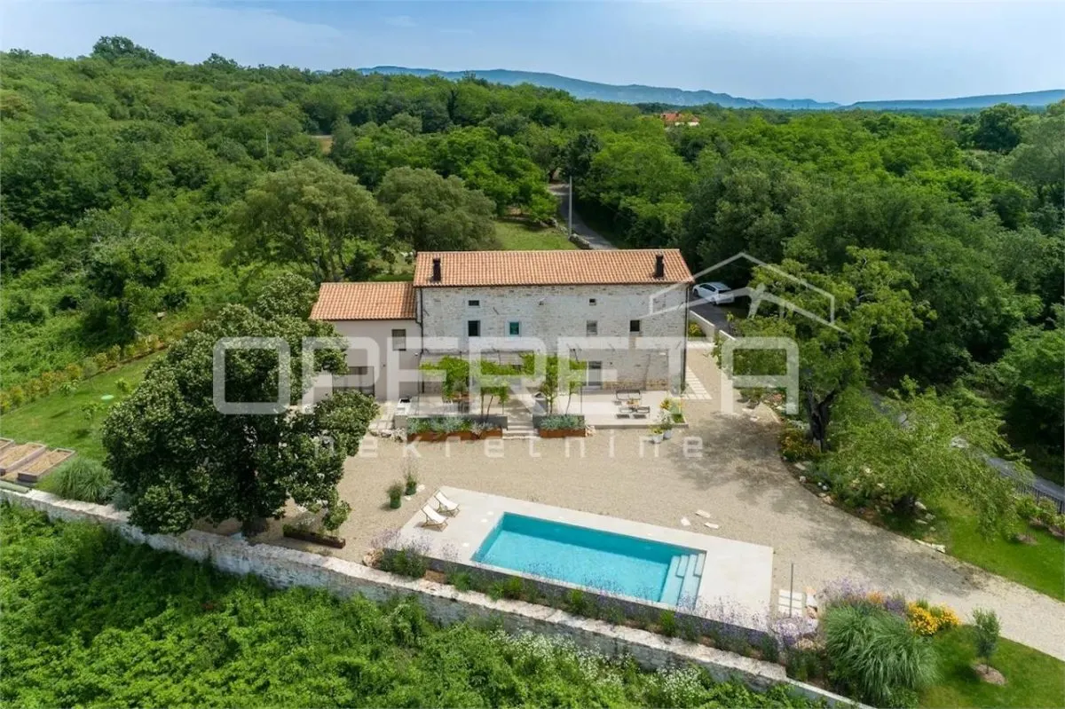 Authentic Stone Villa for Sale in Labin, Croatia - foto 2