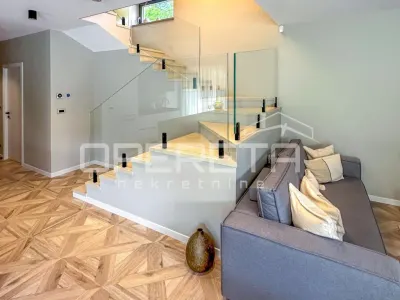 Casa vila de vanzare in Croatia, Mošcenicka Draga - foto 5