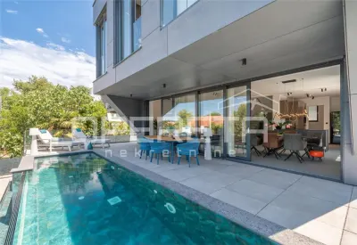 Casa vila de vanzare in Croatia, Njivice - Njivice