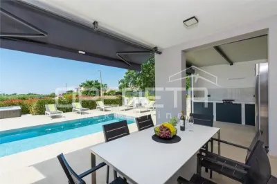 Casa vila de vanzare in Croatia, Porec - foto 14