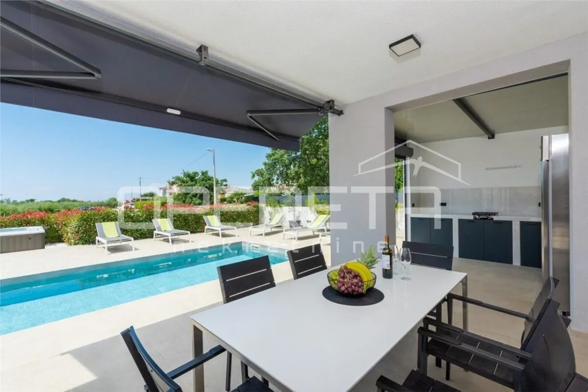 Casa vila de vanzare in Croatia, Porec - foto 14