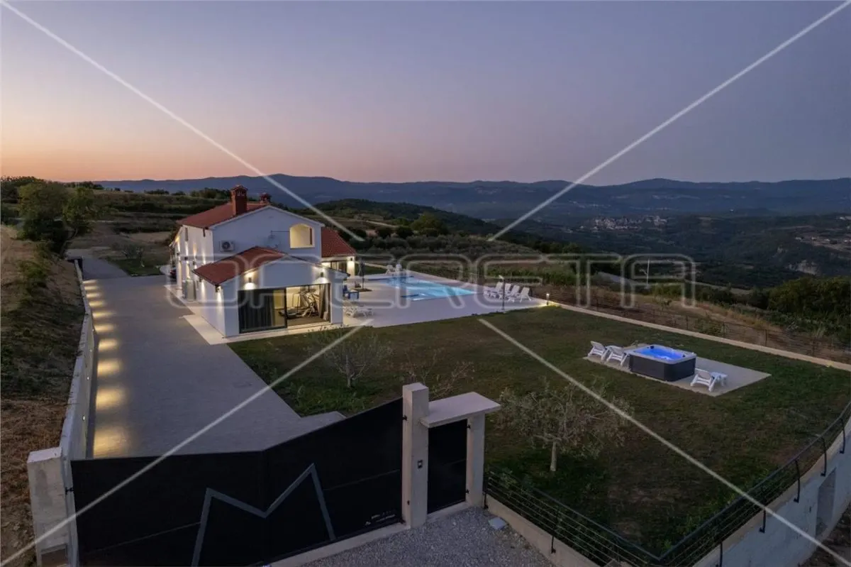 Casa vila de vanzare in Croatia, Buzet - foto 2