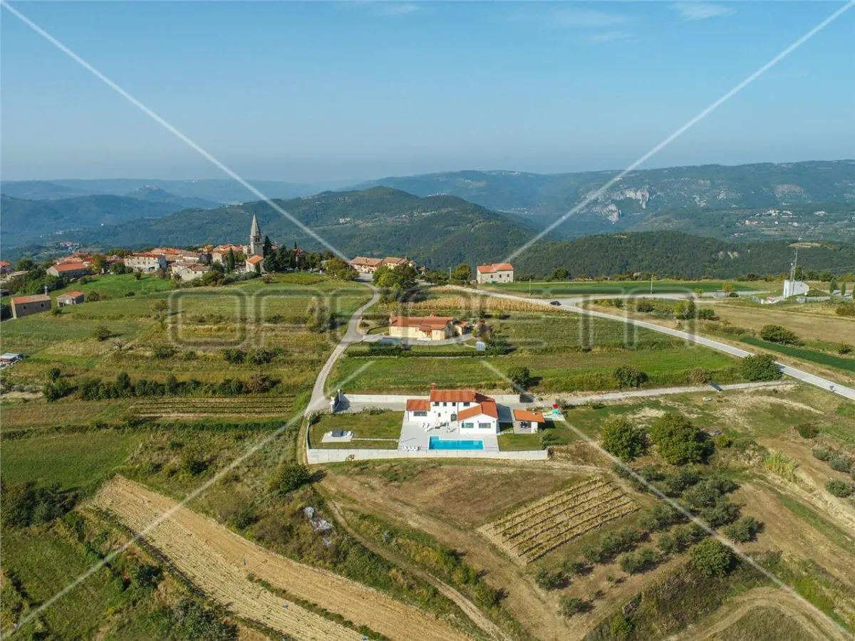Casa vila de vanzare in Croatia, Buzet - foto 3
