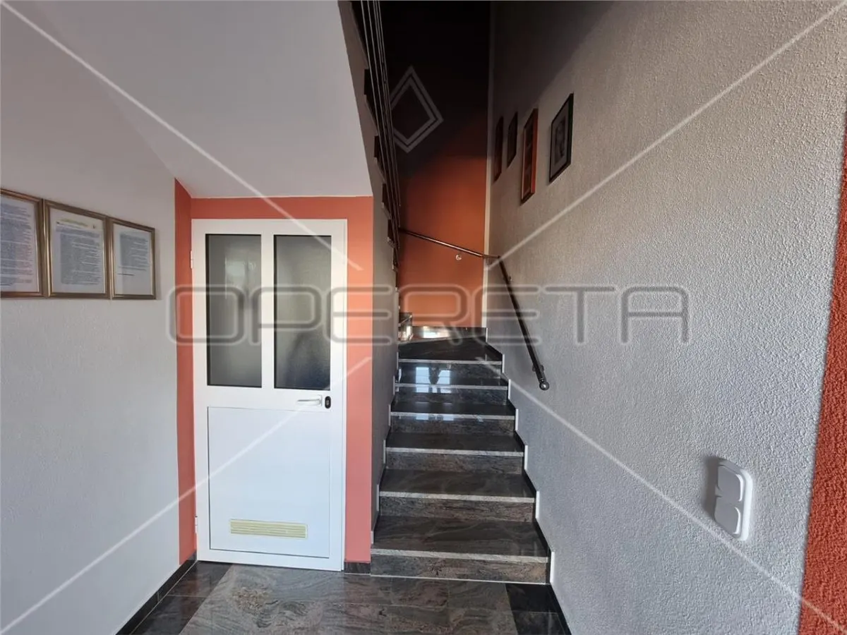 Renovated Villa with Four Apartments and Garden for Sale in Vir, Croatia - foto 9