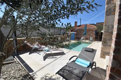 Stone Villa with Swimming Pool for Sale in Ždrelac, Croatia - foto 5