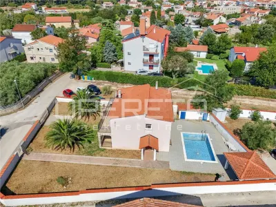 Detached Villa with Pool for Sale in Pula, Croatia - foto 19