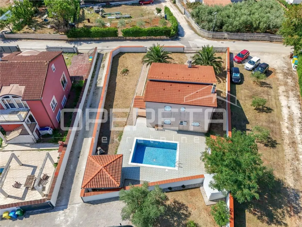 Detached Villa with Pool for Sale in Pula, Croatia - foto 20