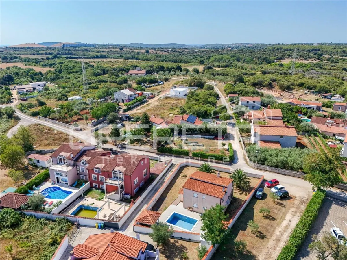 Detached Villa with Pool for Sale in Pula, Croatia - foto 21