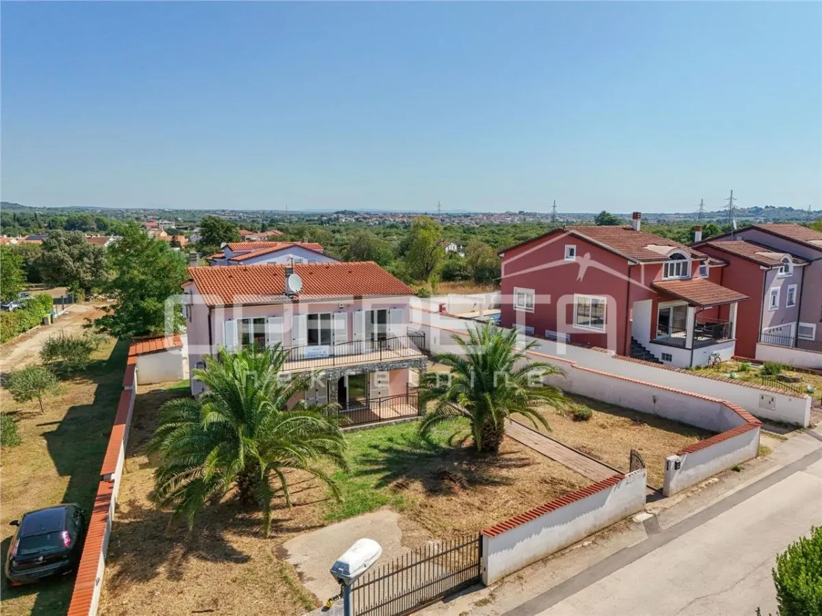 Detached Villa with Pool for Sale in Pula, Croatia - foto 4