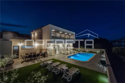 Casa vila de vanzare in Croatia, Kaštel Novi - Kaštel Novi