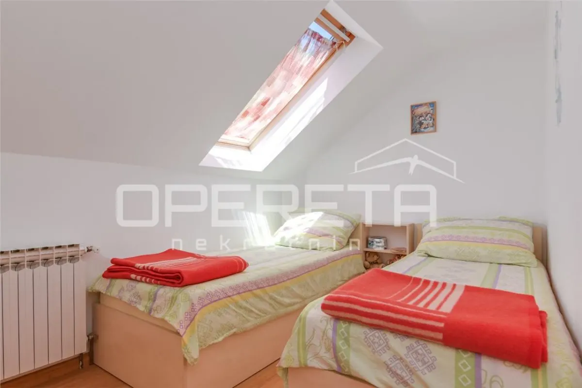Holiday Villa with Traditional Oak House for Sale in Sveti Kriz Zacretje, Croatia - foto 12