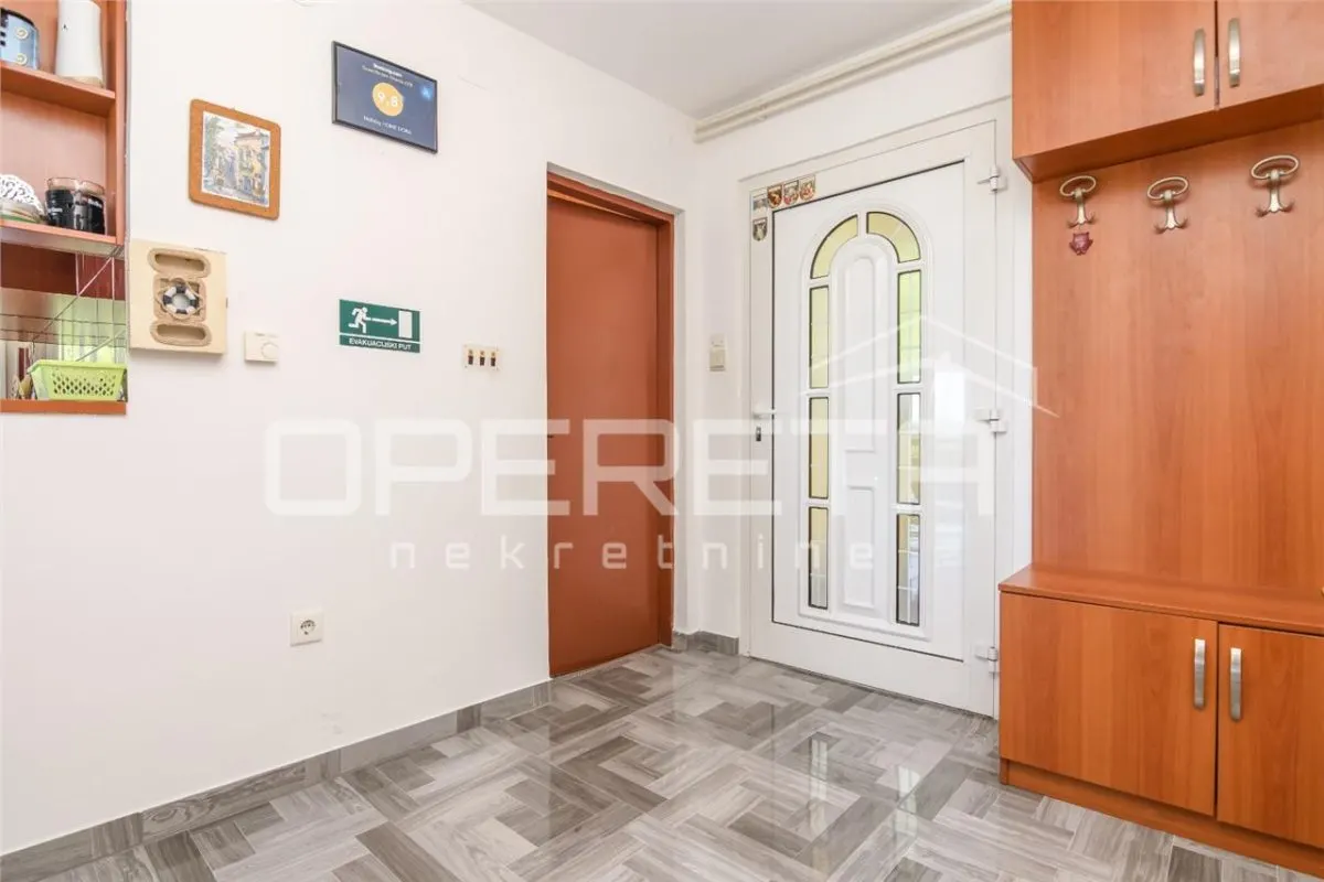 Holiday Villa with Traditional Oak House for Sale in Sveti Kriz Zacretje, Croatia - foto 17